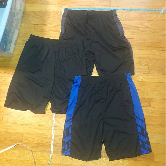 Bundle of 4 Black Athletic Shorts Pocket Drawstring Real Essentials MENS X-LARGE - Picture 2 of 13